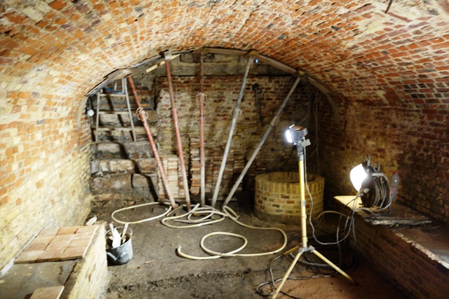 La_cave_cetee_burguet_deebut_janvier_2016.jpg