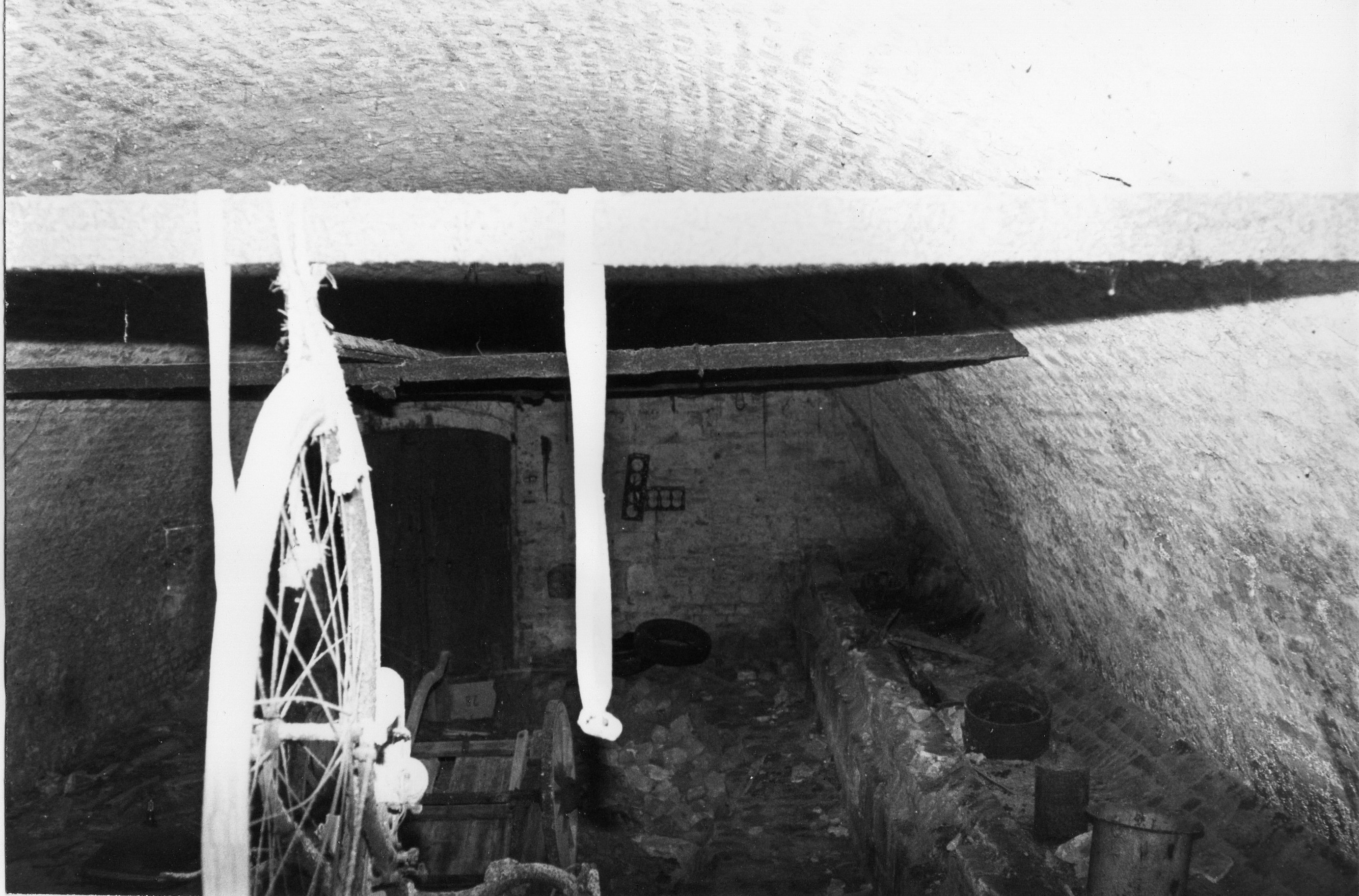 EnBaslEauFabPorceInt_1977.jpg