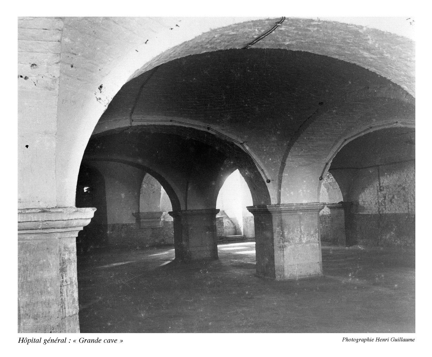 HpitalGeneralCaves2HGredim_-_copie-1.jpg